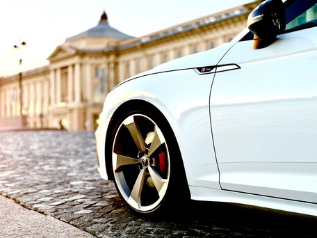 2021 Audi A5 Sportback 50 TDI II (F5) Рестайлинг, белый, 5899000 рублей, вид 1