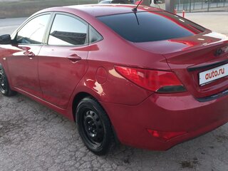 2015 Hyundai Solaris I Рестайлинг, красный, 950000 рублей, вид 2