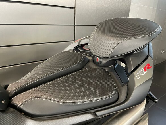 2023 MV Agusta Brutale 1000, чёрный - вид 6