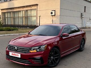2017 Volkswagen Passat (North America and China) I Рестайлинг, красный, 2150000 рублей, вид 2