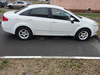 2011 Fiat Linea, белый, 499000 рублей, вид 2