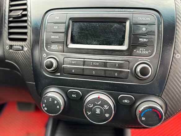 2013 Kia Cerato III, чёрный, 987000 рублей - вид 17