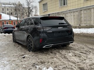 2021 Kia Ceed III Рестайлинг, чёрный, 2590000 рублей, вид 4