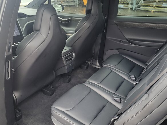 2018 Tesla Model X 75D I, чёрный, 4250000 рублей - вид 12