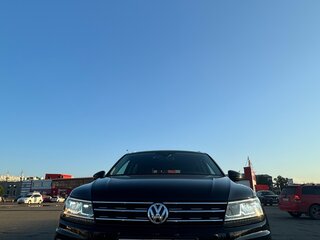 2019 Volkswagen Tiguan II, чёрный, 2900000 рублей, вид 5