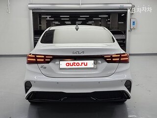 2022 Kia K3 II Рестайлинг, белый, 1467000 рублей, вид 4
