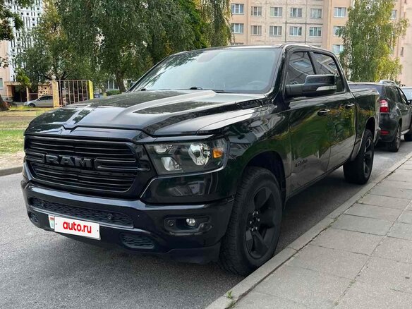 2019 Ram 1500 Quad Cab IV (DS/DJ), чёрный, 3500000 рублей