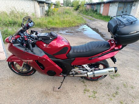 1999 Honda CBR 1100 XX, красный, 550000 рублей, вид 2
