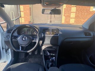 2016 Volkswagen Polo V Рестайлинг, белый, 1000000 рублей, вид 5