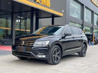 2021 Volkswagen Tiguan L II (China Market), чёрный, 1800000 рублей, вид 1