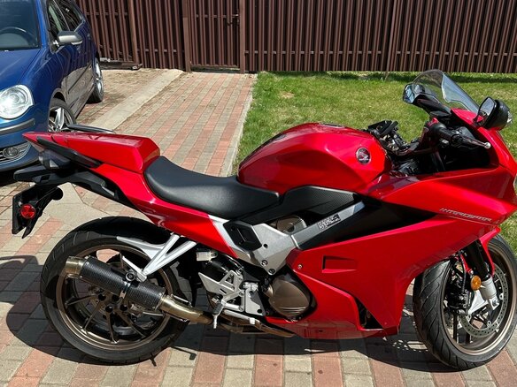 2014 Honda VFR 800, пурпурный, 721691 рублей - вид 6