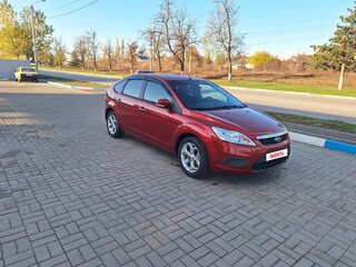 2009 Ford Focus II Рестайлинг, красный, 600000 рублей, вид 1