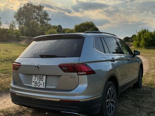 2019 Volkswagen Tiguan Allspace II, серебристый, 2091000 рублей, вид 3
