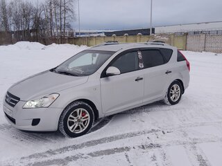 2008 Kia Ceed I, серебристый, 660000 рублей, вид 4