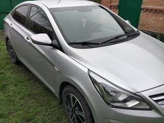 2014 Hyundai Solaris I Рестайлинг, серый, 905000 рублей, вид 1