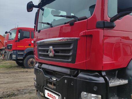 2022 Sinotruk Howo ZZ3327, красный, 3434780 рублей, вид 3