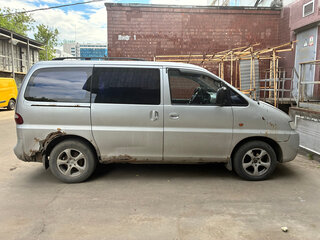 1998 Hyundai Starex I, серебристый, 340000 рублей, вид 2