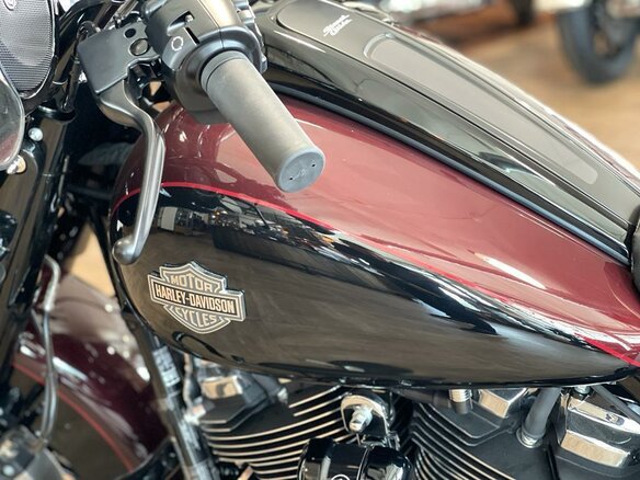 2022 Harley-Davidson Street Glide, пурпурный, 3600000 рублей - вид 16
