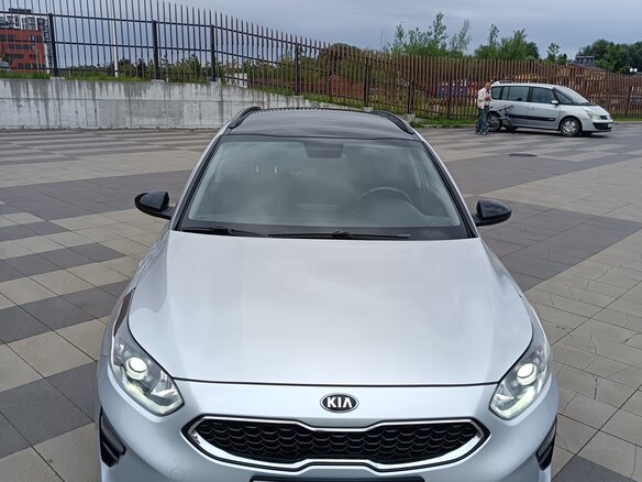 2019 Kia Ceed III, серебристый, 1900000 рублей - вид 13