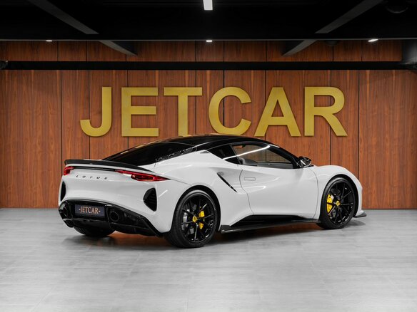 2024 Lotus Emira, серый, 15500000 рублей - вид 4