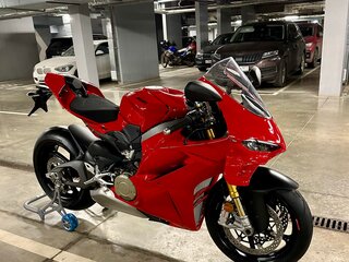 2024 Ducati Panigale V4, красный, 3950000 рублей, вид 1