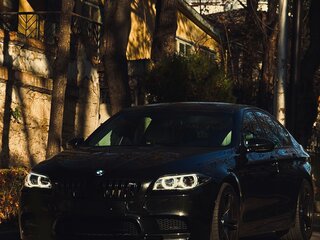 2013 BMW M5 V (F10) Рестайлинг, чёрный, 5100000 рублей, вид 1