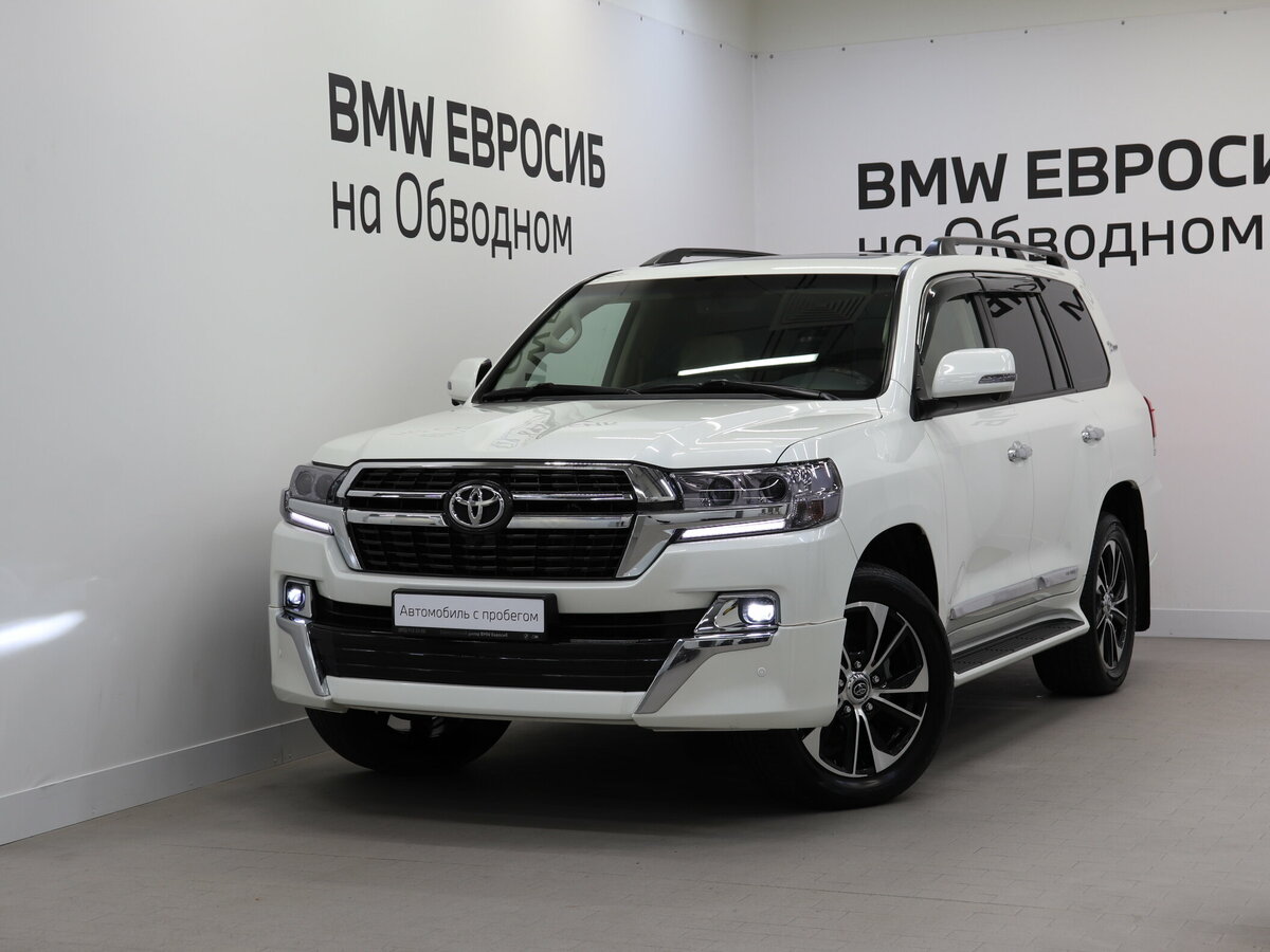 Открыть фотографии: Toyota Land Cruiser 200 Series Рестайлинг 2