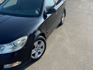 2012 Skoda Octavia II (A5) Рестайлинг, чёрный, 1150000 рублей, вид 5