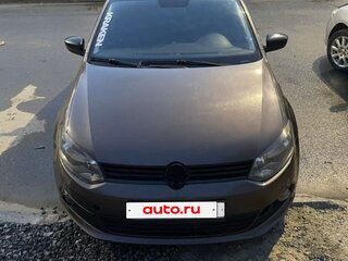 2014 Volkswagen Polo V, коричневый, 780000 рублей, вид 2