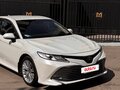 2021 Toyota Camry VIII (XV70), белый, 3050000 рублей - вид 2