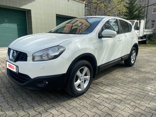 2010 Nissan Qashqai I Рестайлинг, белый, 1120000 рублей, вид 1