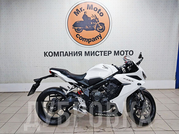 2023 Honda CBR 650R, белый, 925000 рублей