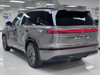 2026 Volkswagen ID.Era 9X 65.2 kWh, серый, 9900000 рублей, вид 4