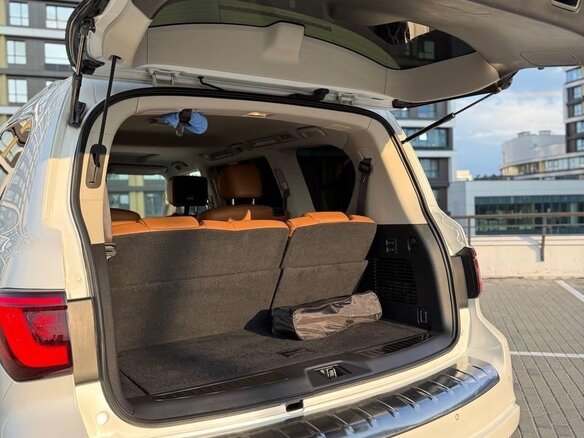 2021 Infiniti QX80 I Рестайлинг 3, белый, 6500000 рублей - вид 18