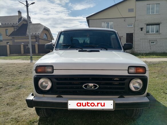 2014 Lada (ВАЗ) 2121 (4x4) I Рестайлинг, белый, 550000 рублей - вид 1