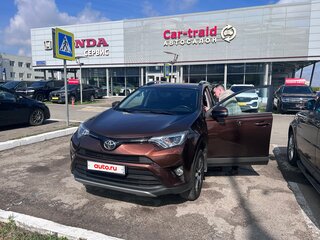 2017 Toyota RAV4 IV (XA40) Рестайлинг, коричневый, 2850000 рублей, вид 3