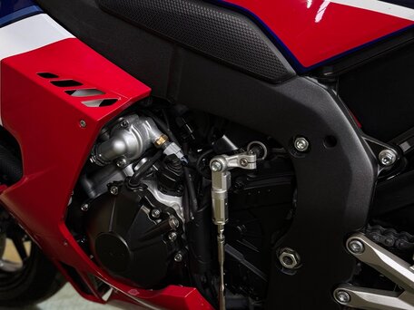 2021 Honda CBR 1000 RR/RA Fireblade, красный, 2290000 рублей, вид 5