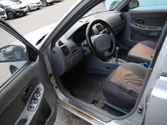 2005 Hyundai Accent ТагАЗ II, серебристый, 250000 рублей - вид 20
