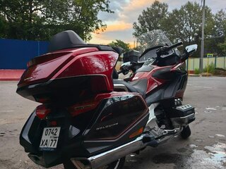 2018 Honda GL 1800 Gold Wing, красный, 2390000 рублей, вид 4