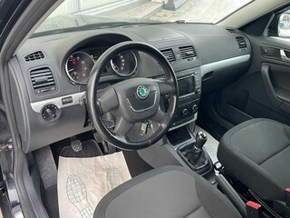 2013 Skoda Yeti I, чёрный, 820000 рублей, вид 4