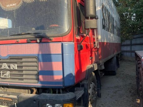 1994 MAN 24, красный, 1000000 рублей, вид 4