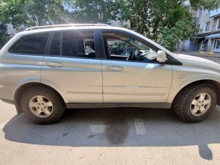 2008 SsangYong Kyron 5-speed I Рестайлинг, серебристый, 550000 рублей, вид 4