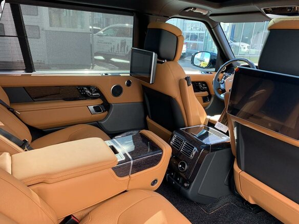 2020 Land Rover Range Rover Long IV Рестайлинг, серый, 9750000 рублей - вид 3