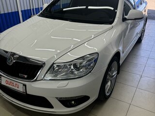 2012 Skoda Octavia RS II Рестайлинг, белый, 900000 рублей, вид 1
