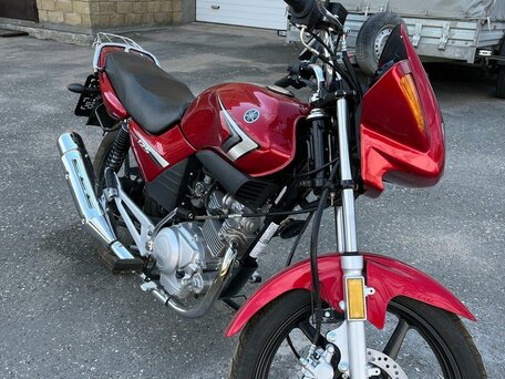 2021 Yamaha YBR125, пурпурный, 295000 рублей, вид 1
