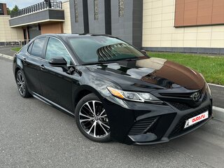 2020 Toyota Camry US Market VIII (XV70), чёрный, 3250000 рублей, вид 3