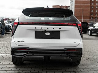 2025 Geely Atlas II, белый, 4114990 рублей, вид 4