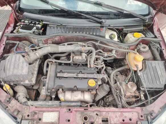 2005 Opel Corsa C Рестайлинг, красный, 145000 рублей - вид 13