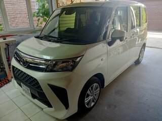 2021 Toyota Roomy I Рестайлинг, белый, 1120000 рублей, вид 3