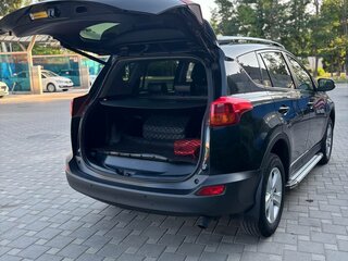 2013 Toyota RAV4 IV (XA40), чёрный, 2250000 рублей, вид 3